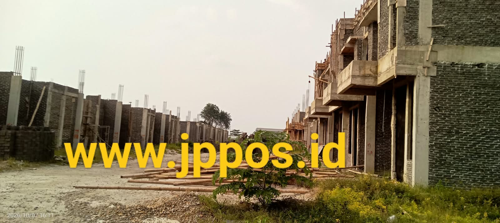CBD HELVETIA DISOROT, 48 UNIT BANGUNAN DIDUGA TAK SESUAI PBG (BERMASALAH)