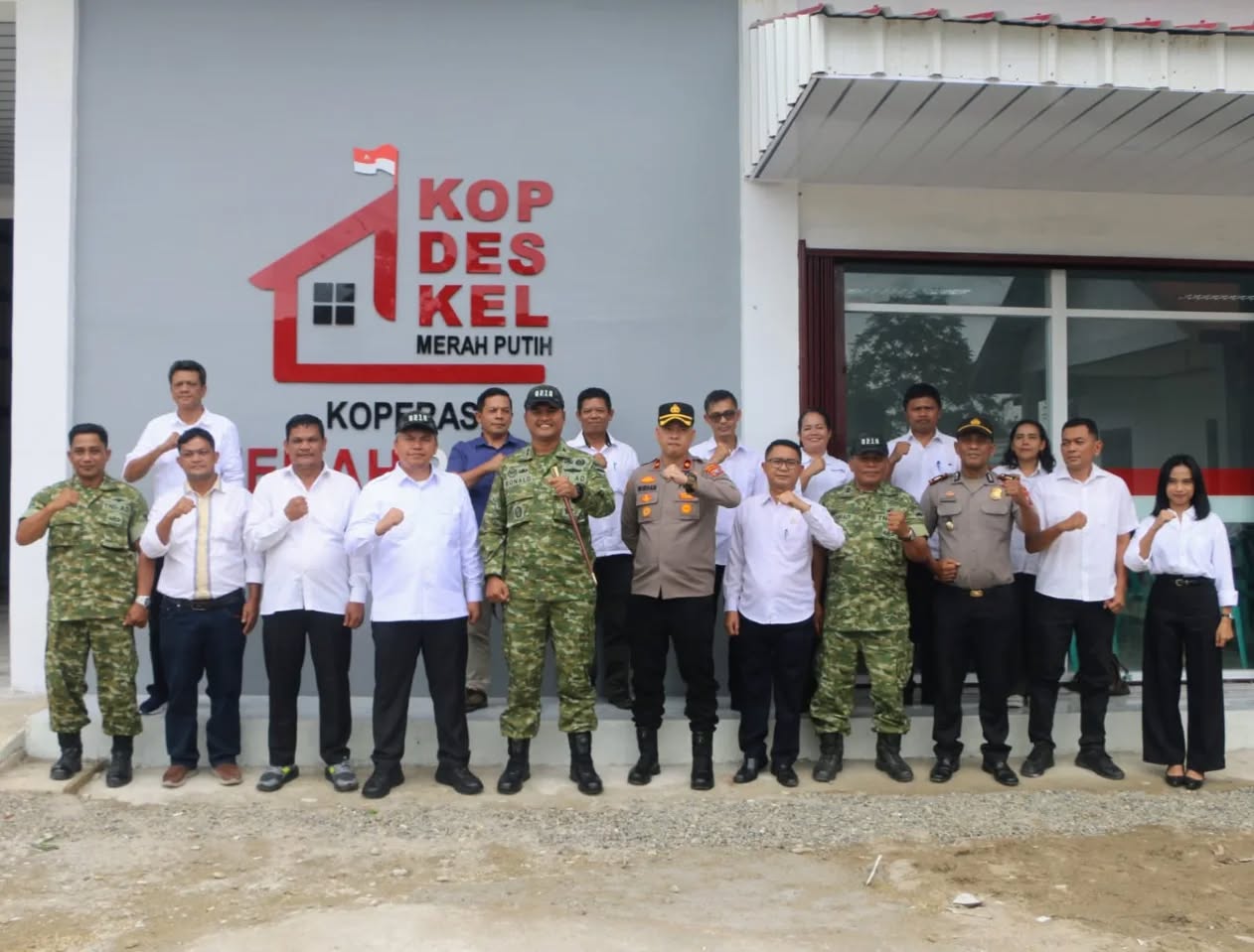 Penguatan Ekonomi, Wabup Taput Resmikan Operasional KDKMP Pantis