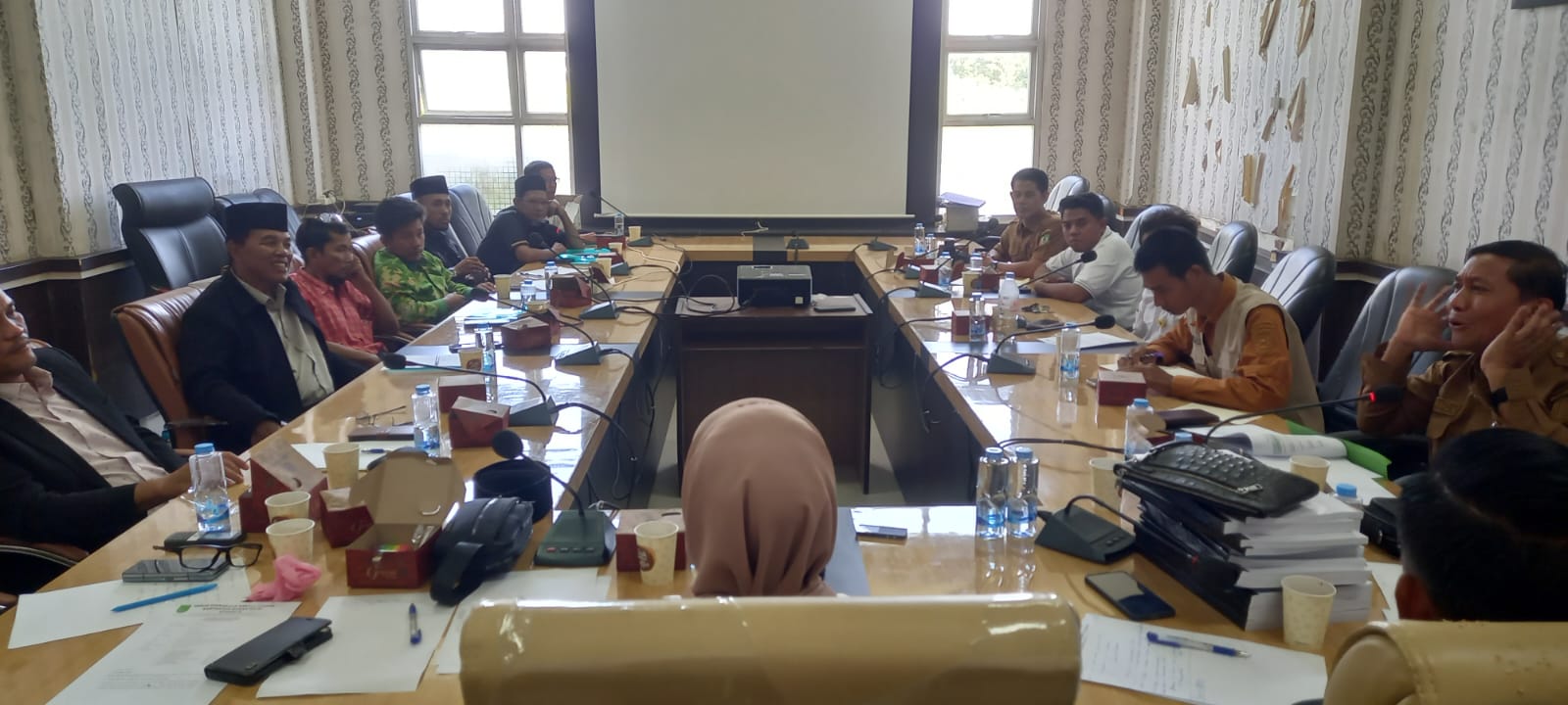 HANGAT! Aspirasi TORA Masyarakat Balai Jaya Kembali Dibahas di Ruang Banggar Komisi B DPRD Rokan Hilir