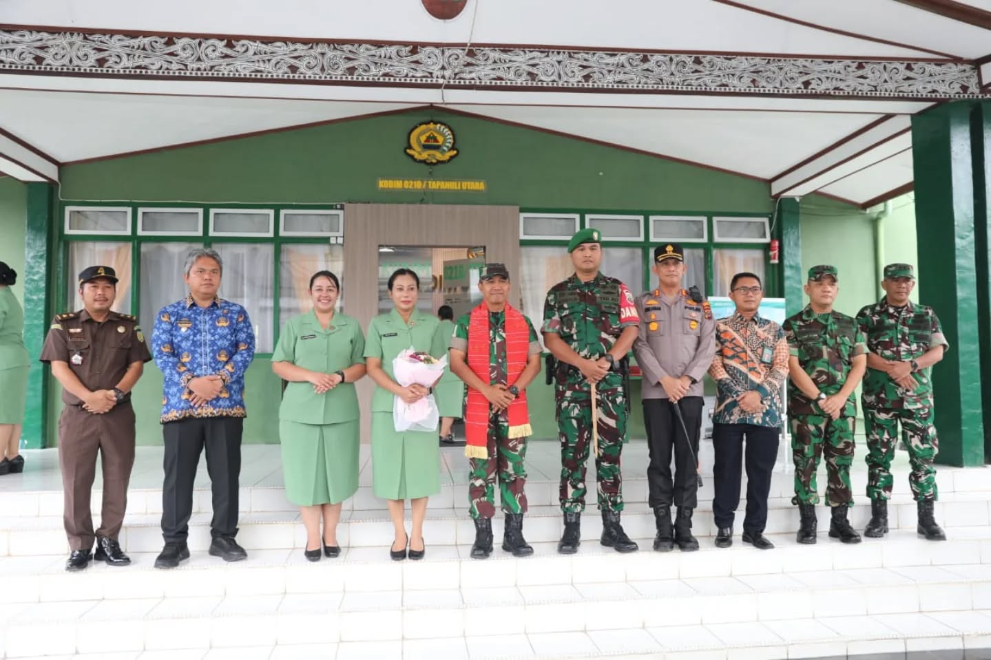 Wabup Taput Sambut Kunjungan Kerja Danrem 023/KS di Kodim 0210/TU